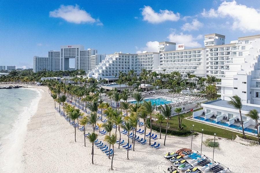 Riu Caribe exterior photo